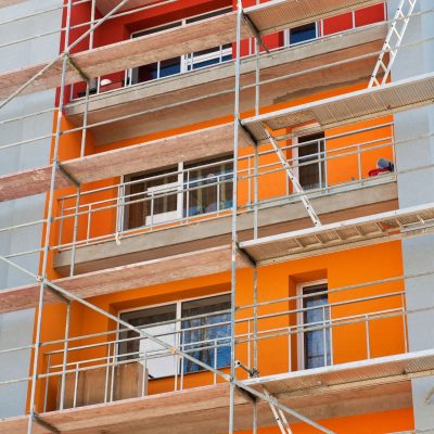 In figura, un edificio in ristrutturazione con il bonus del 110%